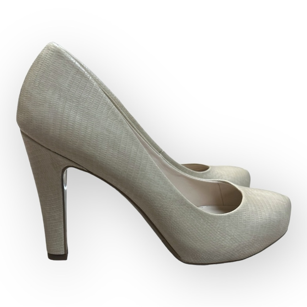 (EUC) Franco Sarto Women's 4” Cicero Faux Snake Skin Pumps, Soft Tan, Size 9.5